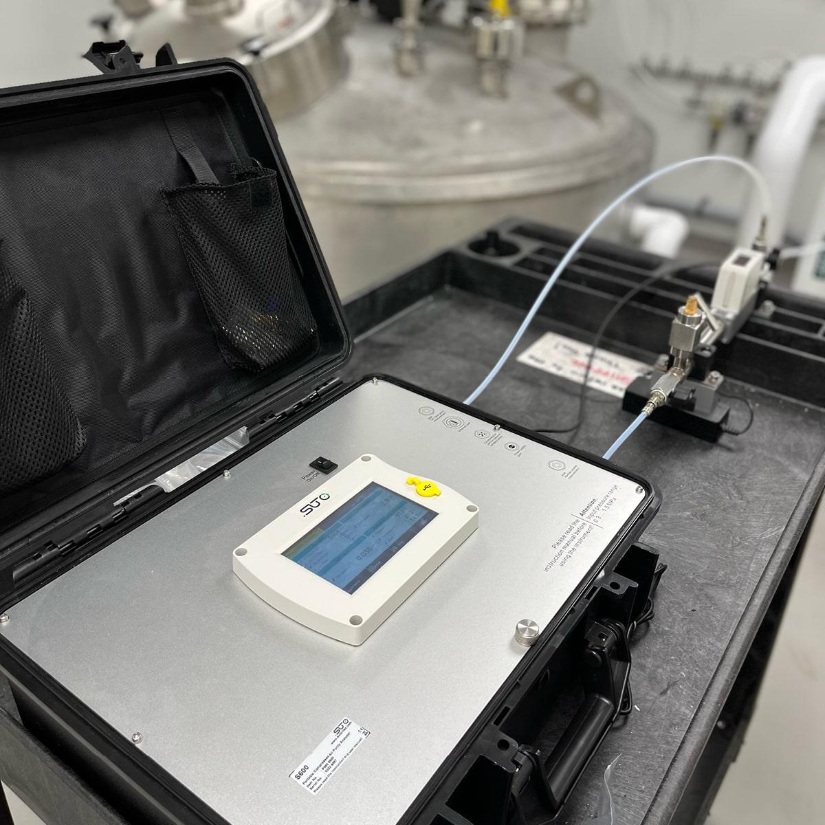 SUTO iTEC S600 portable compressed air purity analyzer for quality measurement4 min Airtec Servicios